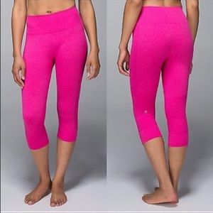 💖 Lululemon Seamlessly Street Crop